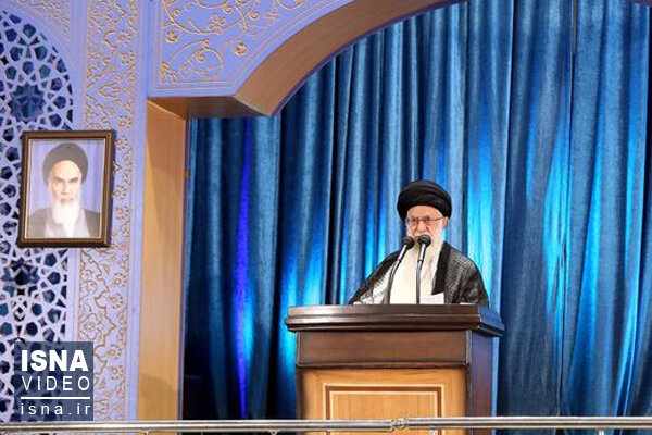 ویدئو/ اقامه نماز و سخنرانی رهبر انقلاب در نماز جمعه تهران