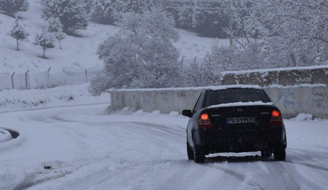 بارش برف نیمه سنگین در شرق استان تهران