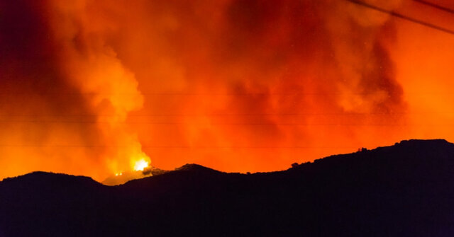 کوه بیرمی در آتش می سوزد!
