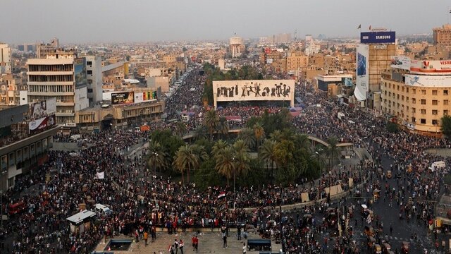 بازگشایی مسیرها و پل‌های اطراف میدان التحریر بغداد/ تلاش برای پایان دادن به تجمعات بصره و کربلا