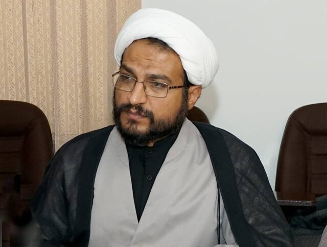 انتقاد از جایگاه دومی معلمان دینی در برابر معلمان ریاضی و فیزیک 