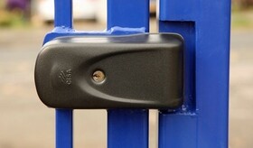 چگونه امنیت خانه را با دزدگیر و جک درب پارکینگ افزایش دهیم؟