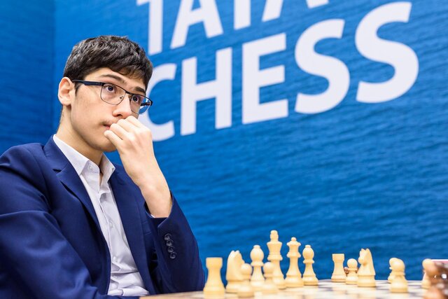 فیروزجا در مقابل مرد شماره دو شطرنج جهان شکست خورد/فیروزجا همچنان بدون امتیاز در قعر جدول