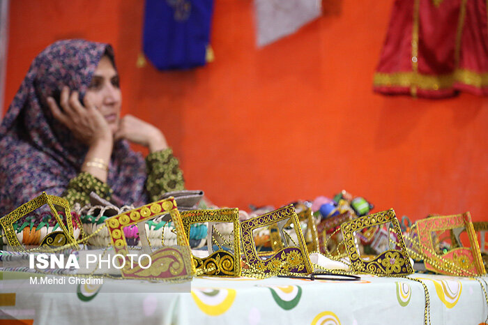 بررسی تلاقی سنت و مدرنیته در آثار طراحان لباس ایرانی