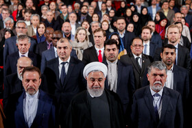 عباس صالحی، وزیر ارشاد، حسن روحانی، رییس جمهوری و محمود واعظی، رییس دفتر رییس جمهوری در سی و هفتمین جایزه کتاب سال