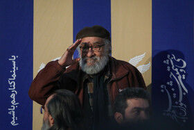 پنجمین روز سی و هشتمین جشنواره فیلم فجر - داریوش ارجمند در نشست خبری فیلم «روزبلوا»