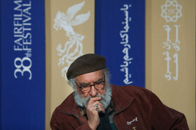 داریوش ارجمند در نشست خبری فیلم «روزبلوا»