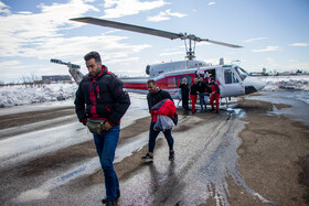 امداد رسانی به مناطق برف گرفته گیلان