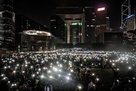 چین معترضان هنگ‌کنگی را "ویروس سیاسی" خواند