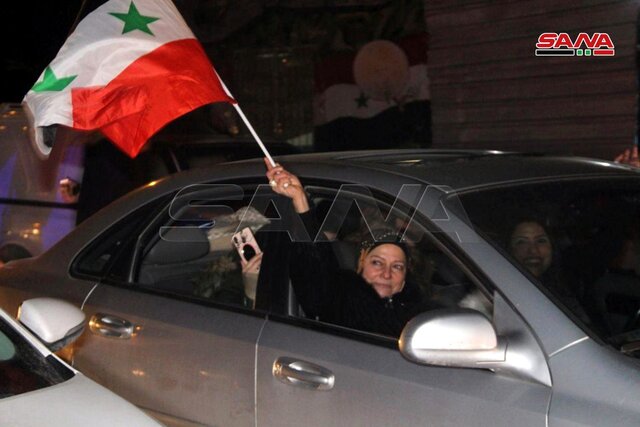 شادی سوری‌ها بعد از تامین امنیت کامل حلب به دست ارتش 
