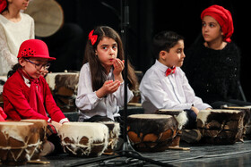 اجرای گروه «کوبه‌ای و آوازی ودا» در پنجمین شب سی و پنجمین جشنواره موسیقی فجر