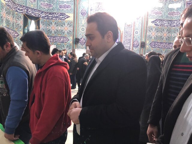 داماد رییس جمهور: امروز برای ایران به نام ایران پای صندوق ها آمده ایم داماد رییس جمهور: امروز برای ایران به نام ایران پای صندوق ها آمده ایم