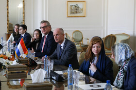 «استف بلوک» وزیر امور خارجه دولت پادشاهی هلند در دیدار با محمد جواد ظریف، وزیر امور خارجه کشورمان