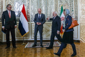 دیدار «استف بلوک» وزیر امور خارجه دولت پادشاهی هلند با محمد جواد ظریف، وزیر امور خارجه کشورمان