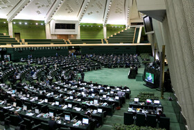 ۴۲ نماینده مجلس خواستار برگزاری جلسات مجلس با قید فوریت شدند