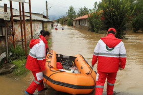 نجات جان سه فرد گرفتار سیلاب در فنوج سیستان وبلوچستان
