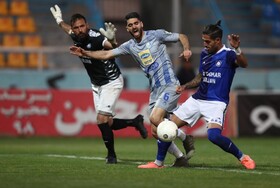 باشگاه استقلال: پنالتی واضح ما را نگرفتند + عکس