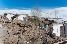 مناطق زلزله‌زده میانه و سراب، قبل از فصل سرما بازسازی می‌شود