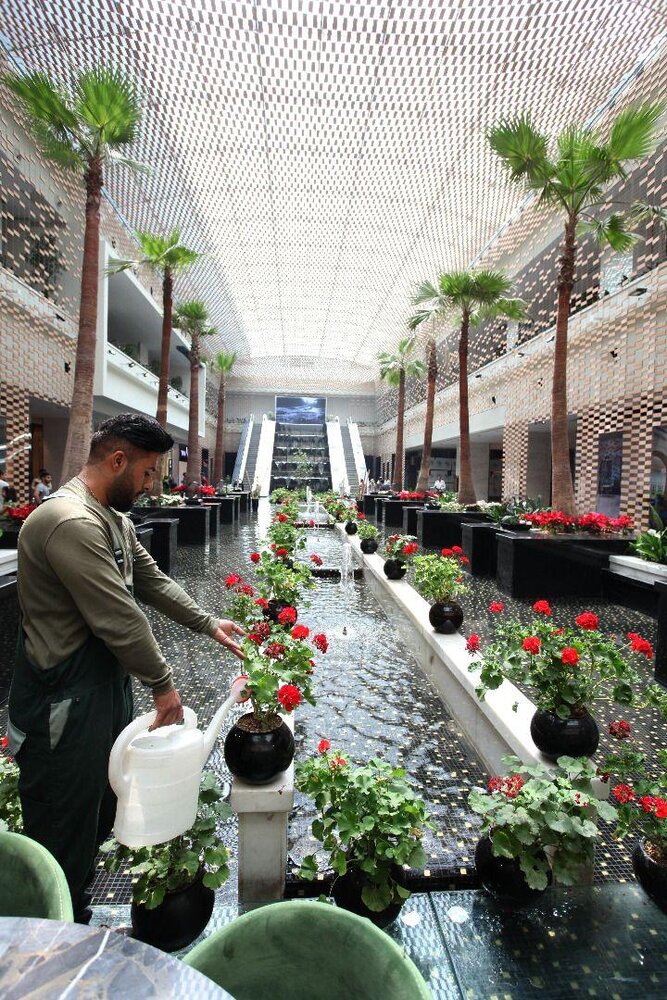هم­نشینی طبیعت و شهر در بزرگترین بازار سبز ایران