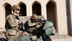 خروج گروهی از نیروهای ائتلاف بین‌المللی از پایگاهی در جنوب القائم عراق