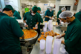 توزیع یک میلیون وعده غذای گرم میان خانواده‌های نیازمند از ابتدای ماه رمضان