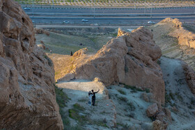 استفاده مردم از بلندی های اطراف شهر در روزهای نوروز و بی توجه به شیوع ویروس کرونا