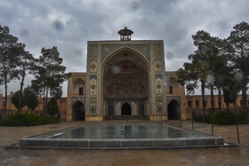 مسجد تاریخی امام خمینی(ره) سمنان که در ایام نوروز در سال های گذشته پذیرای گردشگران و مسافران نوروزی بوده است، در نوروز 99 تعطیل است.
