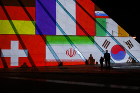 اجرای برنامه ویدئو مپینگ (نورپردازی سه بعدی) همزمان با روز جمهوری اسلامی ایران برج آزادی