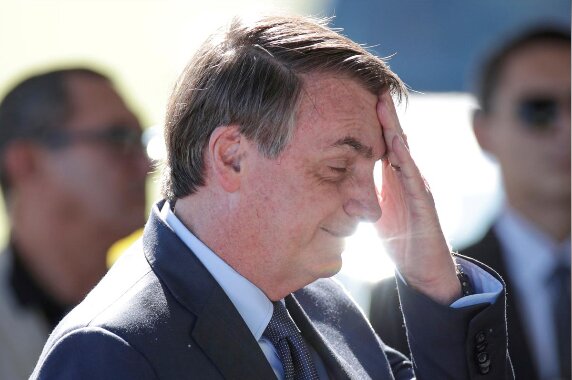 اکثر برزیلی‌ها به‌رغم انتقاد از مدیریت کرونا، خواستار استعفای بولسونارو نیستند