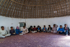در برخی از روستاهای کرمان از کپر به عنوان مدرسه  استفاده میشود که در این مدارس کلاسهای قرآنی برگزار میشود.