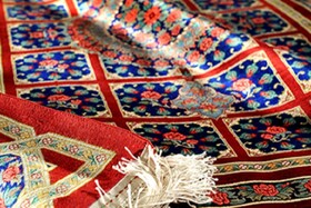 حتی یک قطعه فرش از گمرکات استان کرمان صادر نمی‌شود!!