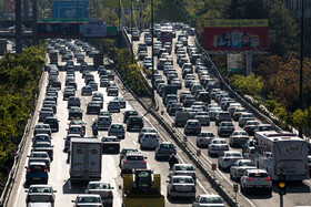 شروع هفته با ترافیک سنگین صبحگاهی در معابر و بزرگراه‌های تهران