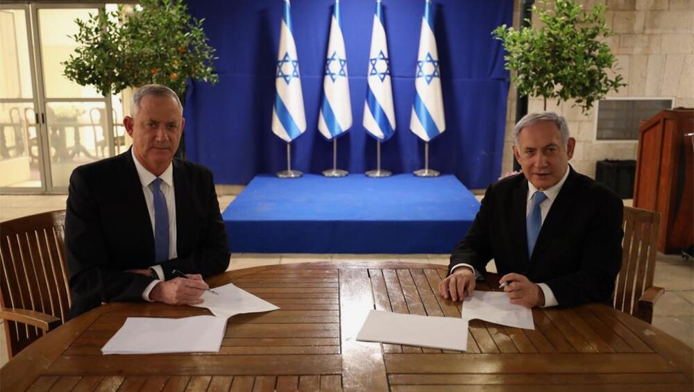 گانتس و نتانیاهو توافقنامه تشکیل دولت فوق‌العاده فراگیر را امضا کردند