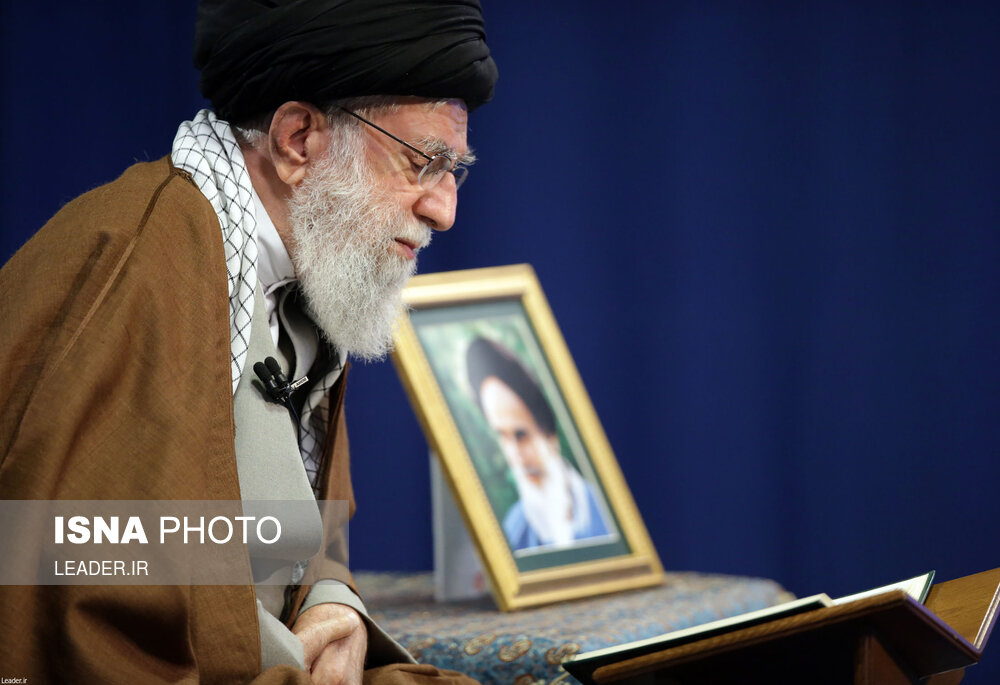 Photos Leader’s Qurnanic session on first day of Ramadan The Iran
