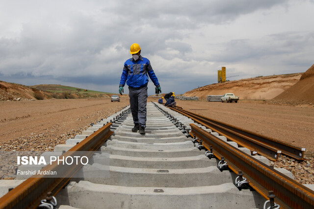 صدای سوت قطار در بوشهر شنیده نمیشود صدای سوت قطار در بوشهر شنیده نمیشود