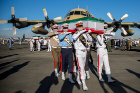 استقبال از پیکر شهدای سانحه شناور کنارک نیروی دریایی ارتش