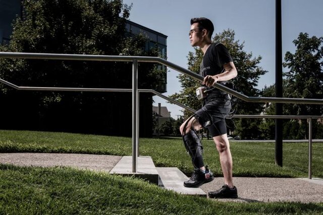 دستگاهی پوشیدنی برای بهبود راه رفتن افراد سکته‌کرده
