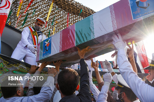 پدر نخستین شهید انقلاب در استان کرمان به فرزند شهیدش پیوست