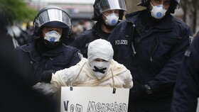 دستگیری ۶۰ معترض ضد قرنطینه در برلین