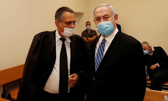 محاکمه نخست‌وزیر اسرائیل به زمانی دیگر موکول شد/ نتانیاهو اعلام بی‌گناهی کرد