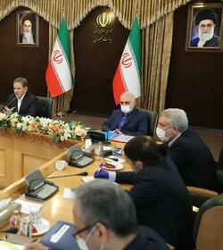  با آزادسازی سهام عدالت بخش مهمی از  مردمی کردن اقتصاد محقق شده است 