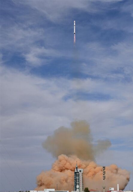 چین ۲ ماهواره به مدار ارسال کرد
