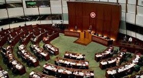 پارلمان هنگ کنگ لایحه بحث‌برانگیز "جرم‌انگاری توهین به سرود ملی چین" را تصویب کرد