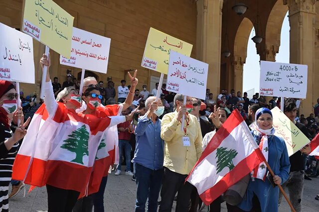 معترضان لبنانی خواهان برگزاری انتخابات پارلمانی زودهنگام