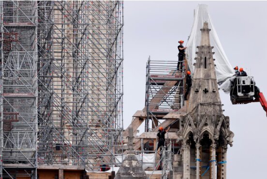 احتمال ساخت مناره مدرن کلیسای «نوتردام» متنفی شد