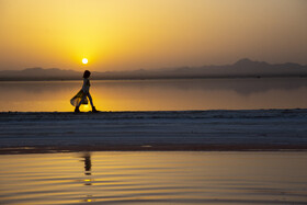 سرخ شدن تالاب حوض سلطان قم