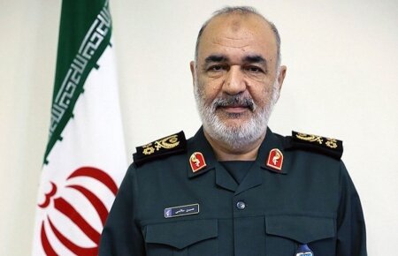 سرلشکر سلامی از «هادی احمدی» تقدیر کرد
