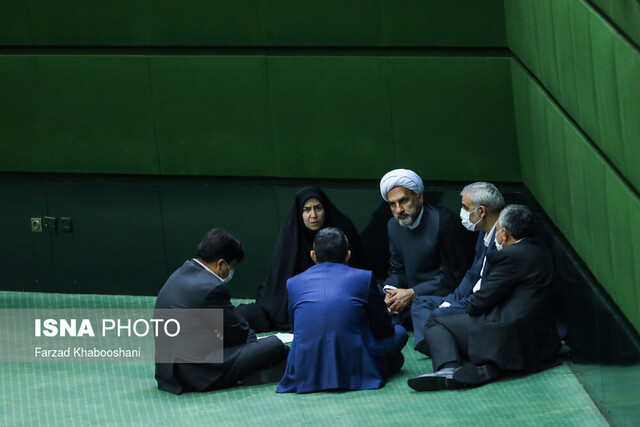 نامه روسای کمیسیونها به روحانی حرکتی بیثمر و نمایشی است نامه روسای کمیسیونها به روحانی حرکتی بیثمر و نمایشی است