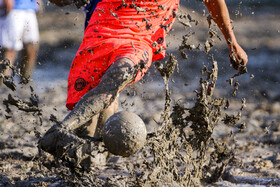 تصاویر فوتشال شیرازی 8 فوتشال در شالیزارهای روستای درب قلعه بخش ایج شهرستان استهبان استان فارس