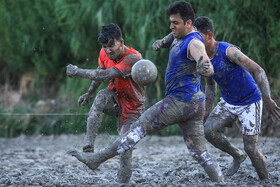 تصاویر فوتشال شیرازی 19 فوتشال در شالیزارهای روستای درب قلعه بخش ایج شهرستان استهبان استان فارس